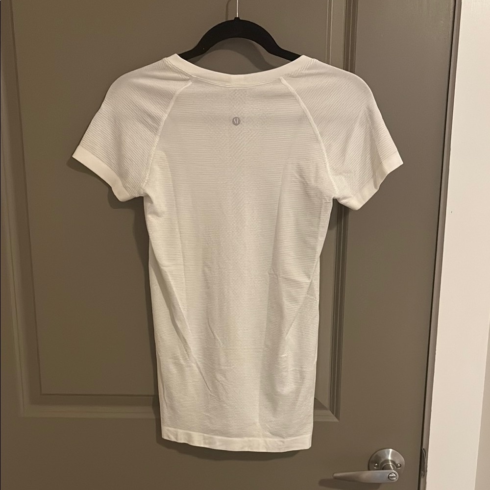 Lululemon Athletica White Short Sleeve Swiftly